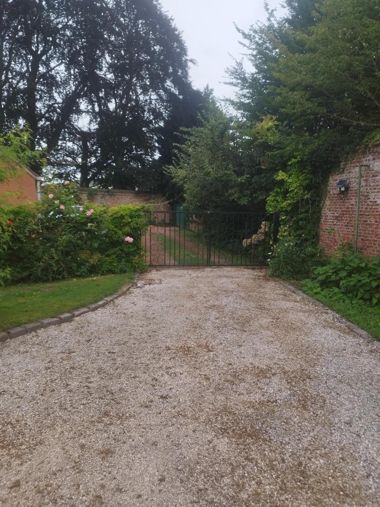 Bed and Breakfast Au Pied De Лілль Екстер'єр фото